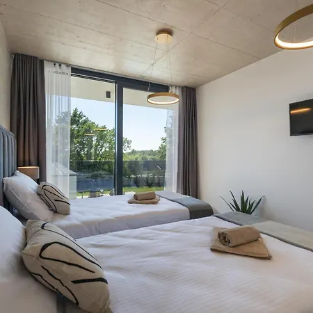 Awesome In With Sauna Modrusani
