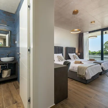 Holiday home Awesome In With Sauna Modrusani