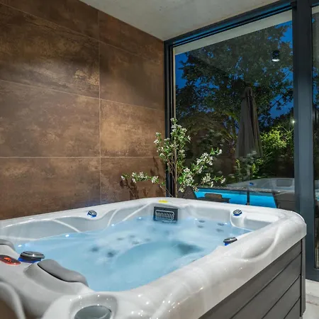 Awesome In With Sauna Modrusani