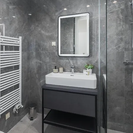 別荘 Awesome In With Sauna Kaštelir