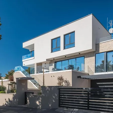 Awesome In With Sauna Kaštelir