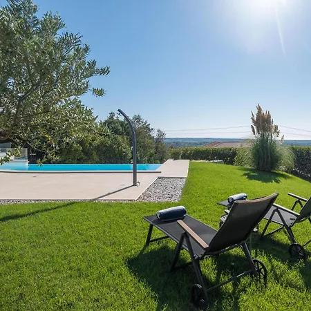 Awesome In With Sauna Kaštelir