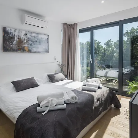 Awesome In With Sauna 別荘 Kaštelir