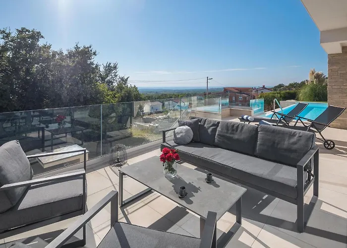 Awesome In With Sauna Vakantiehuis Kaštelir